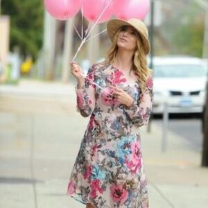 Topshop- NWT Pop Ruffle Floral Pink  cream tones Midi
Dress size 8 sheer chiffon